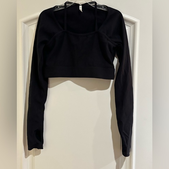 HALARA Tops - HALARA Black Ribbed Long Sleeve Crop Top Size Medium